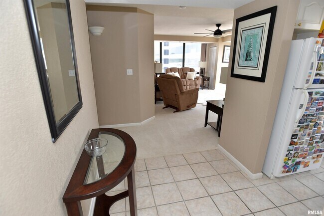 Photo - 123 SW Jefferson Ave