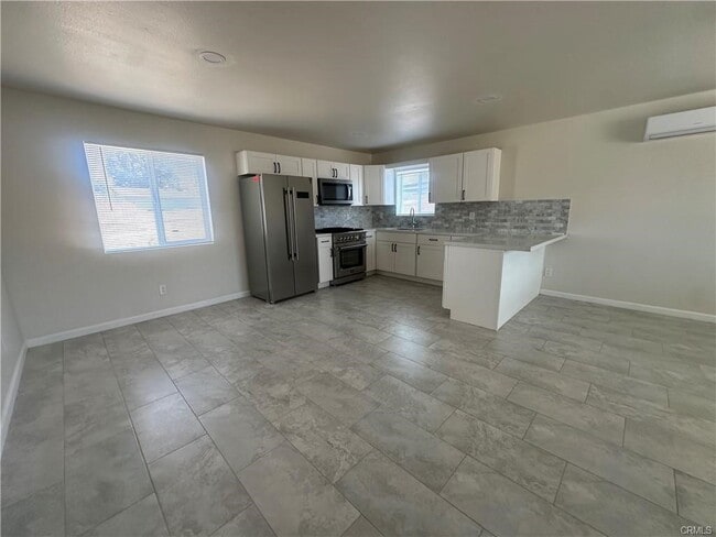 Photo - 1094 Donna Ln