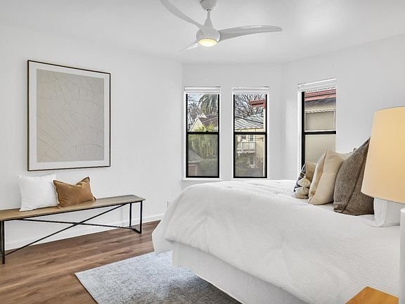 Photo - 2410 G St Unidad 12