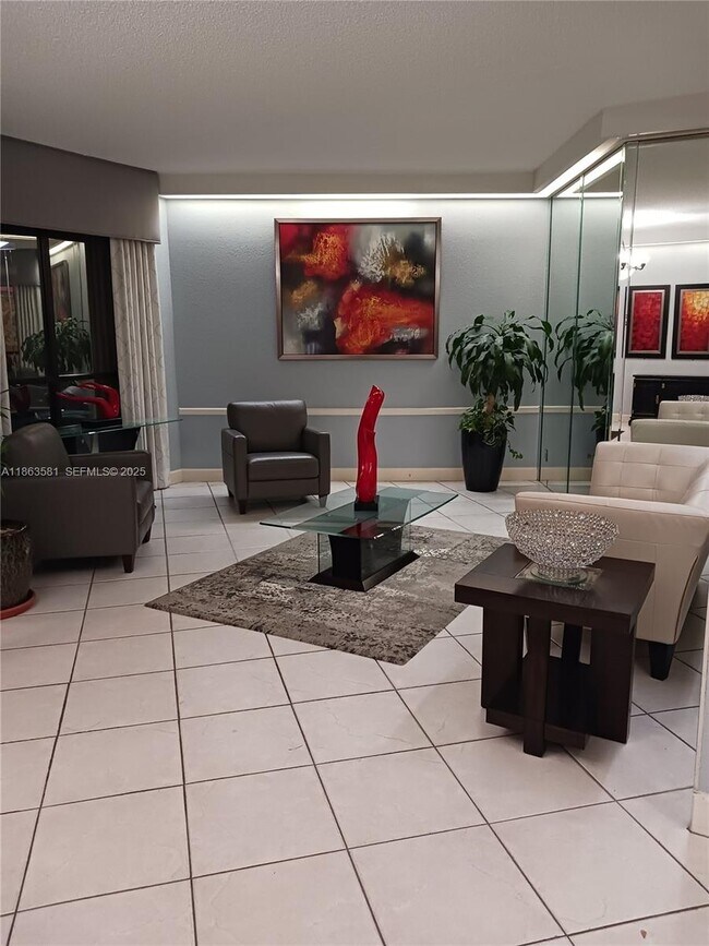 Photo - 1000 St Charles Pl Unit 615