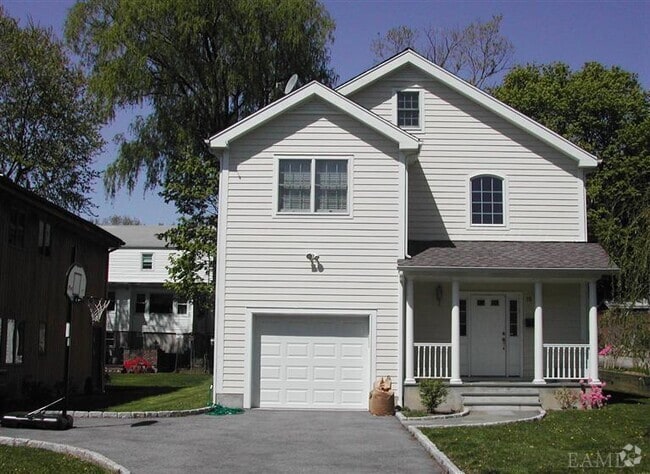 Building Photo - 15 Haynes Ave Rental