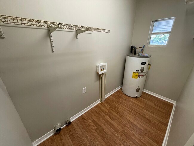 Photo - 1804 W 5th St