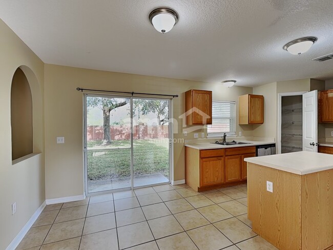 Photo - 1605 Pickard Cir