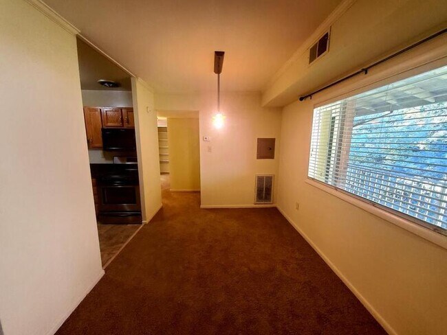 Photo - 5604 Crenshaw Rd Unit 1533