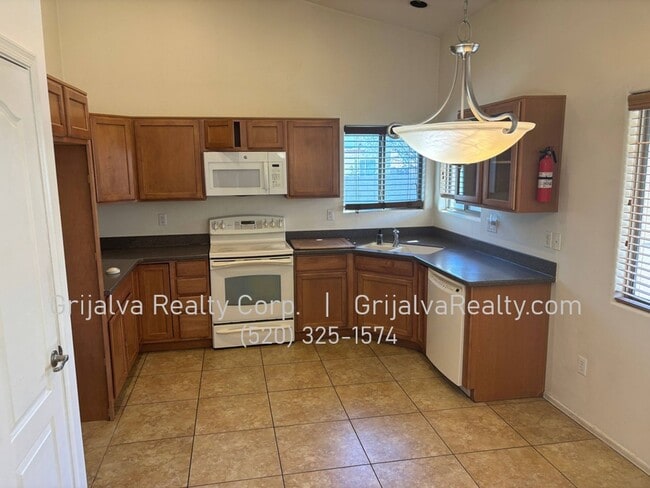Photo - Beautiful 3 BR House in Gated Community (I...