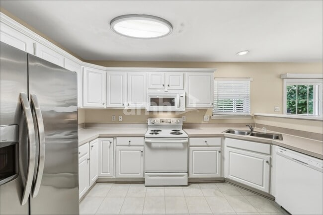 Photo - 3146 Jenkins Dr