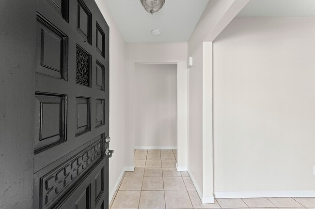 Photo - 3427 Dovie Dr