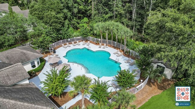 Building Photo - MOVE IN THIS YEAR - FREE MONTH'S RENT IN 1st 90 DAYS!