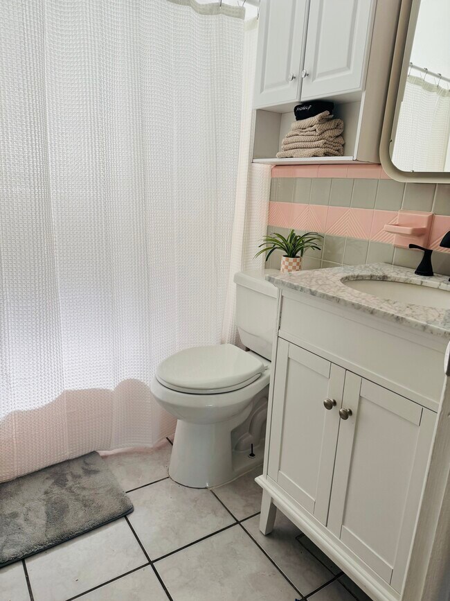 Photo - 412 73rd Ave Unit 1