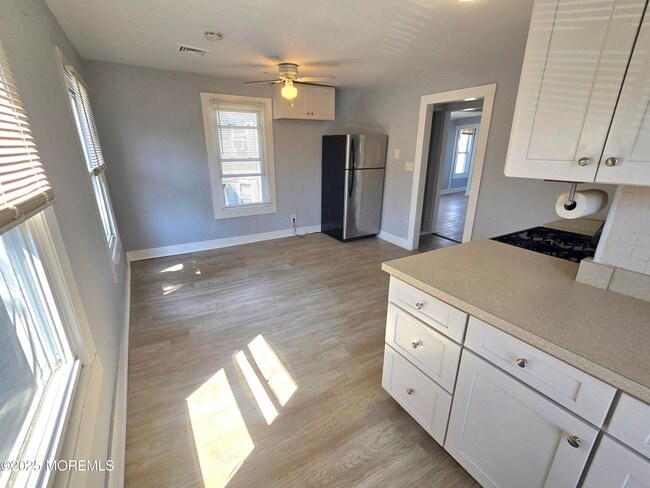 Photo - 513 Sewall Ave Unit 2