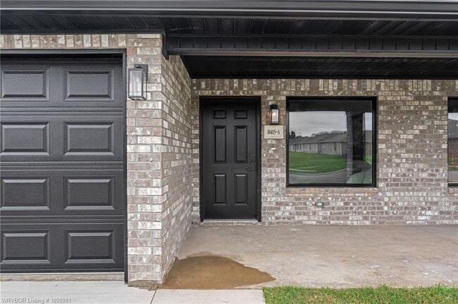 Photo - 10415 Preston Ct