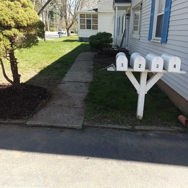 Photo - 318 E Linden Ave Unit 4