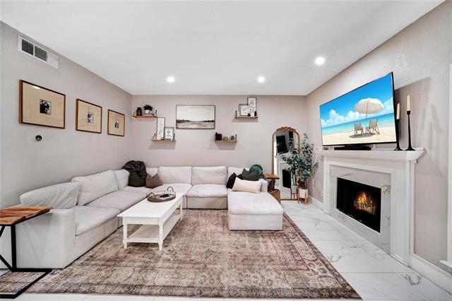 Photo - 8518 Coppertowne Ln