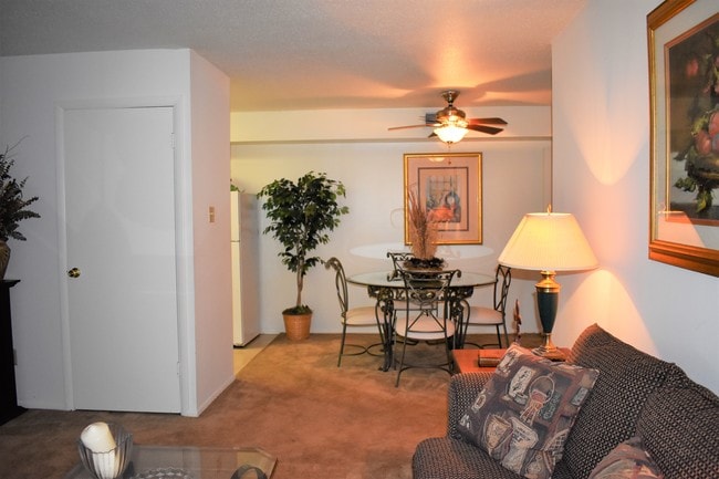 Photo - Windham Chase