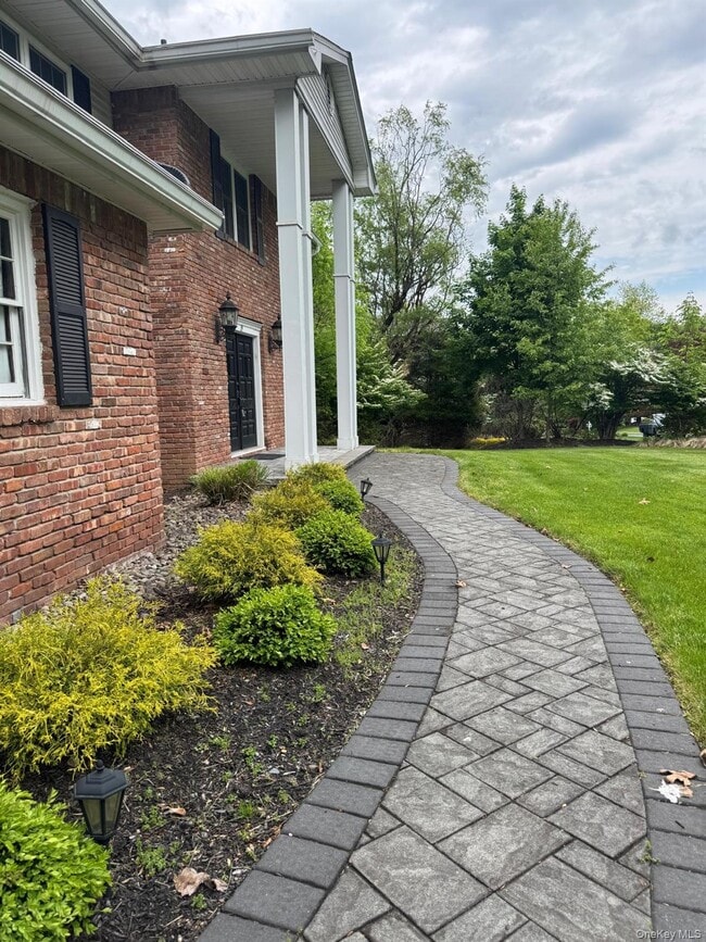 Photo - 24 Beaumont Dr