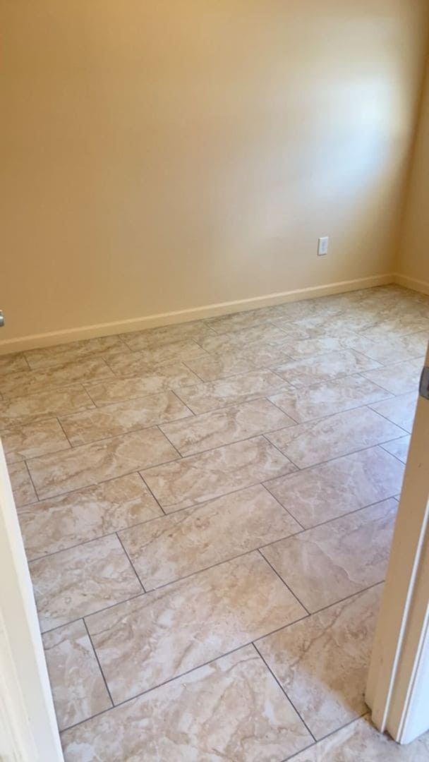 6714 N 54th Ave Unit 2