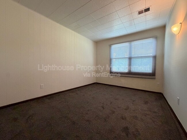 Photo - 2665 Nolan Ave NW
