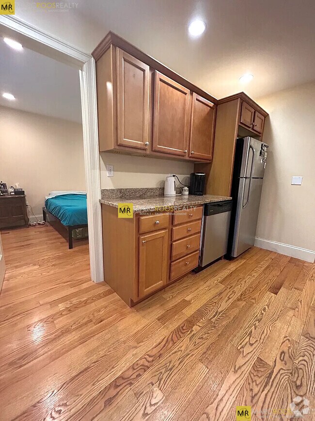 Building Photo - 19 Chestnut Hill Ave Unit 1 Rental