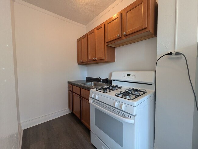5417 N Kenmore Ave Unidad 405