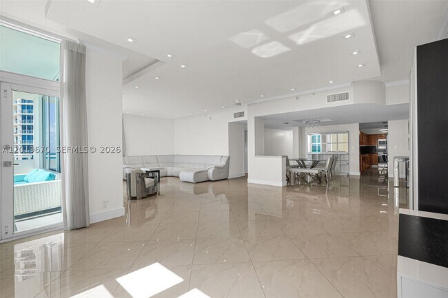 Photo - 3001 S Ocean Dr Unit 1611