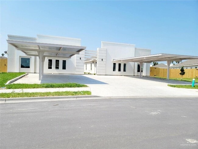 Building Photo - 14 Las Vistas Ln Unit 1