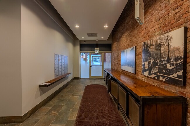 Photo - 1631 S Michigan Ave