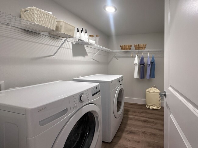 Bimini Square Apartments