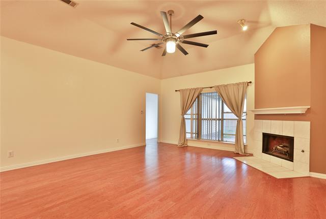 7836 Armor Ln