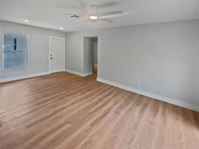 Photo - 7813 N 53rd St