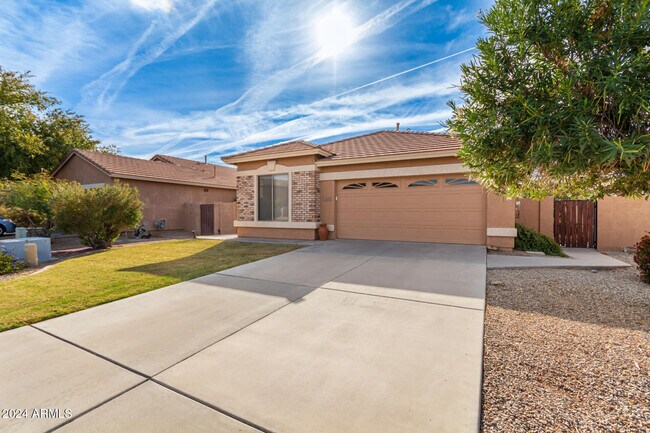 1141 E Ranch Ct