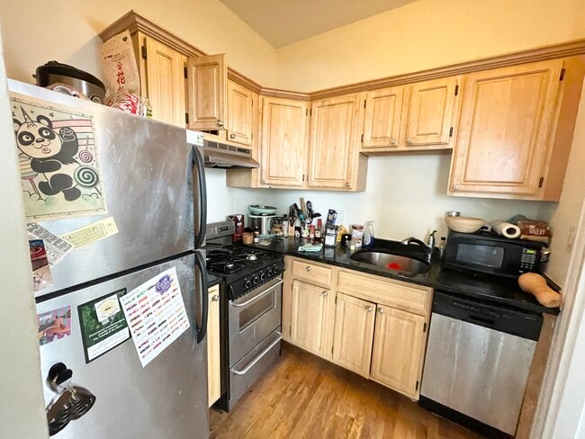 Photo - 1451 Tremont St