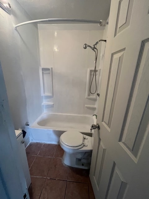 Photo - 214 W 57th St