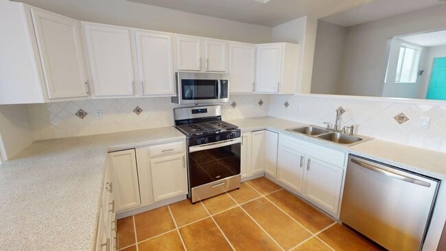 Photo - Updated Cochiti Lake Townhome with Views, Garage, Kiva Fireplace & Balcony