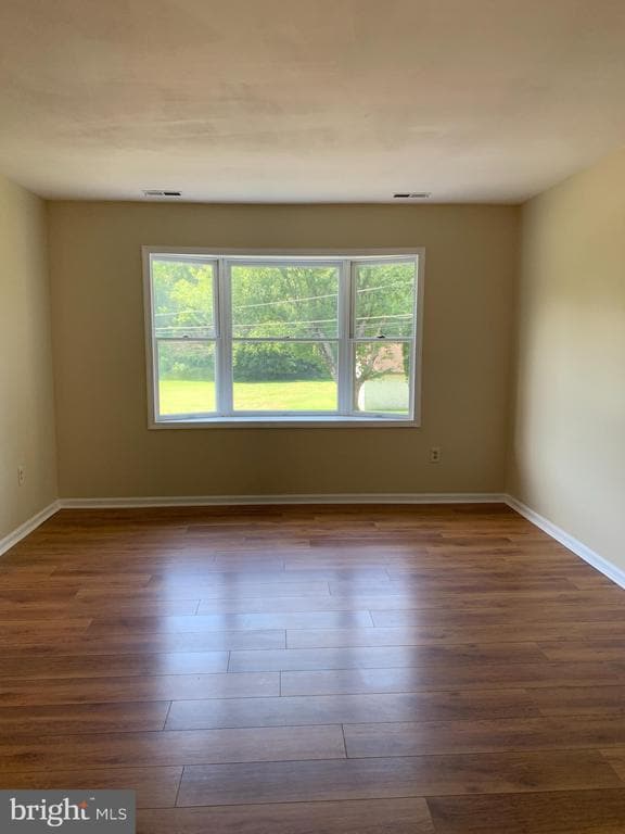 Photo - 249 Periwinkle Ave