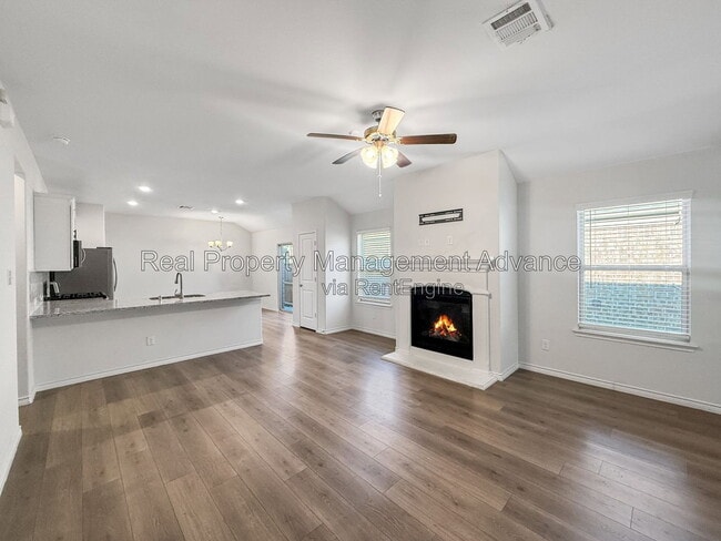 Photo - 1824 Ferguson Ln