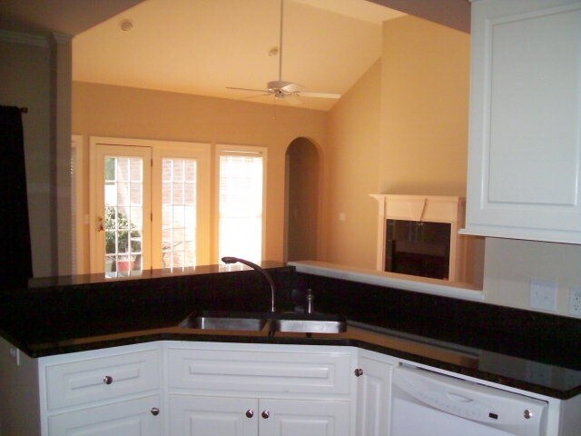 Photo - 221 Khaki Ct