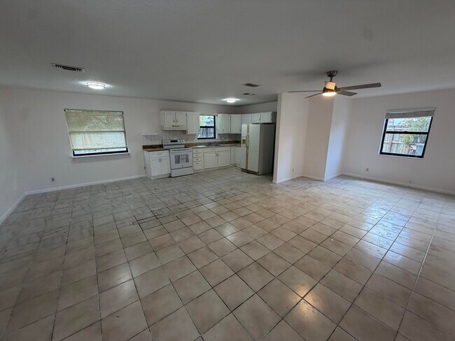 Photo - 17359 Sapp Pl