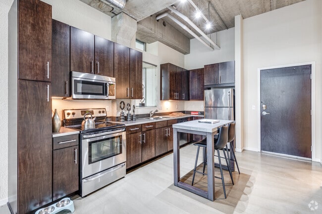 1BR, 1BA - 713SF - A5 - Kitchen