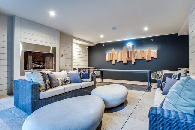 Photo - Vance at Bishop Union