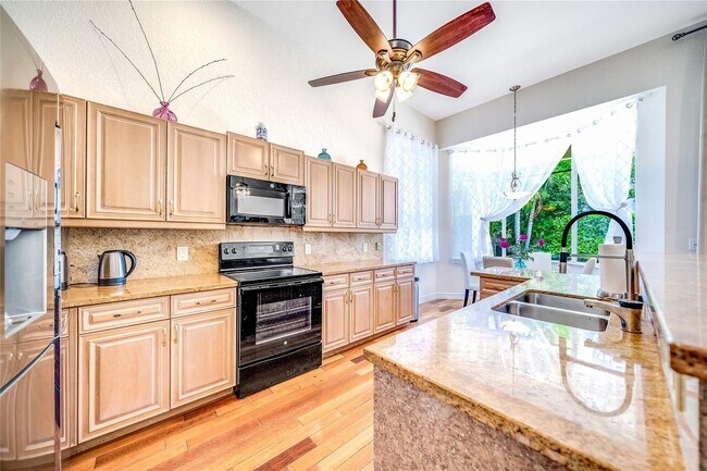 Photo - 1241 S 13th Ave