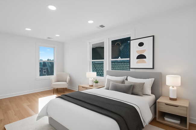 Photo - 2617 W Fullerton Ave