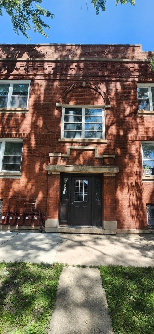 Building Photo - 4252 W Henderson St