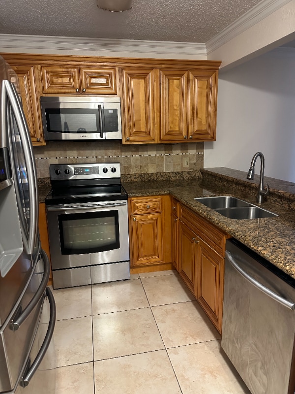Building Photo - 1561 Balfour Dr Rental