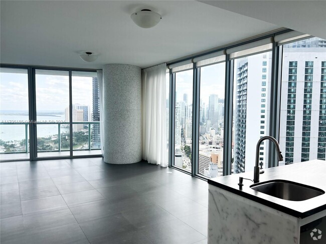 Building Photo - 888 Biscayne Blvd Unit 3701 Rental