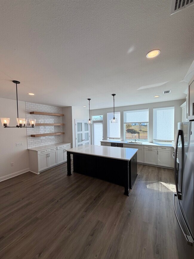 Photo - 5631 Fletcher Oaks Dr Casa