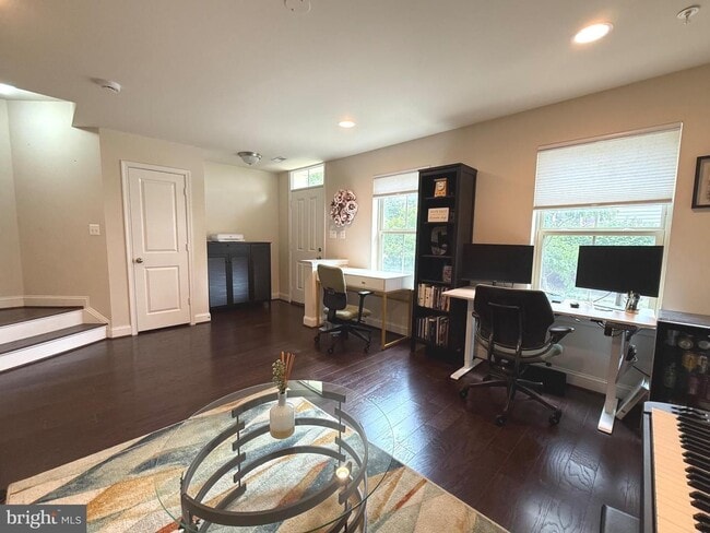 104 Vanguard Ln