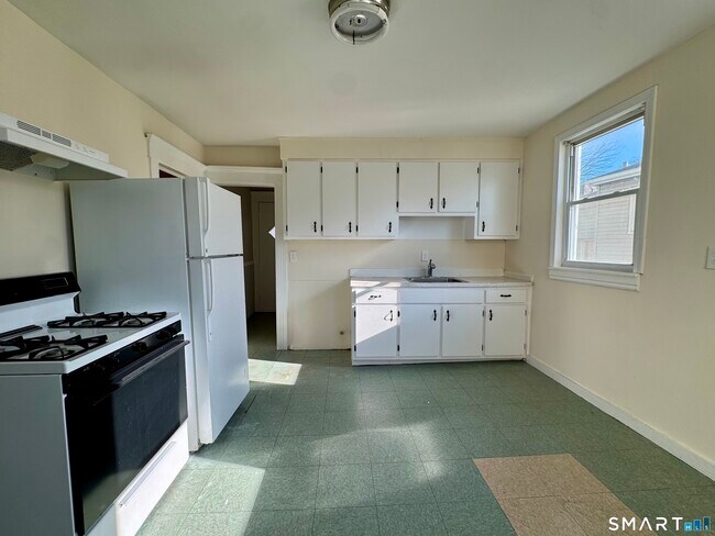 Photo - 182 Sheridan St Unit 2