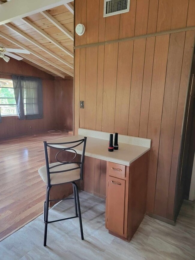 Photo - Charming 2/1 Lakeside in Floral City!!!