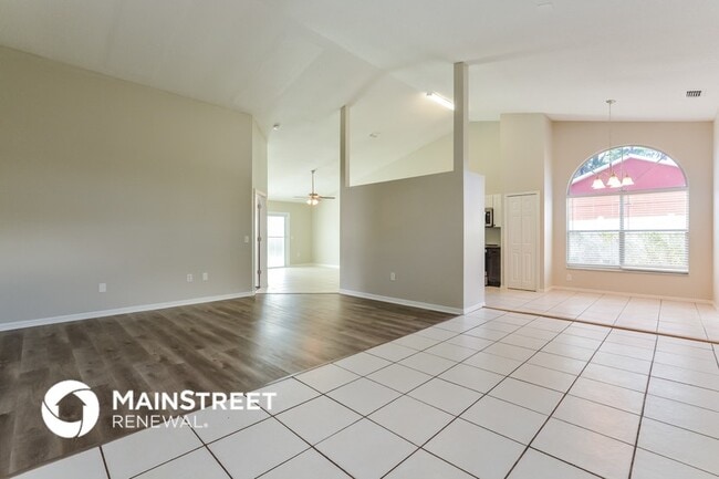 Photo - 5125 Holden Rd