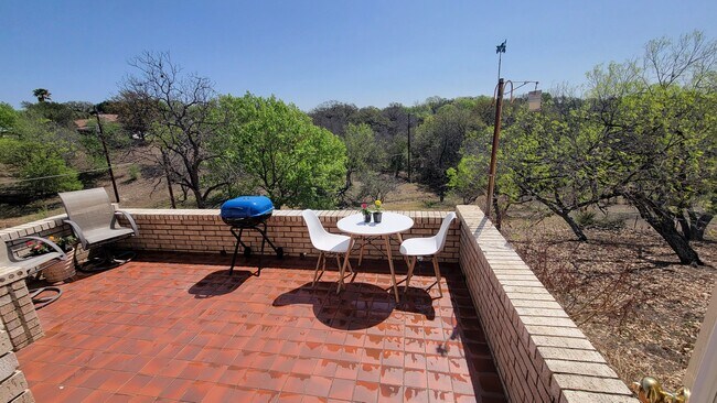 Photo - 2910 Wacos Dr